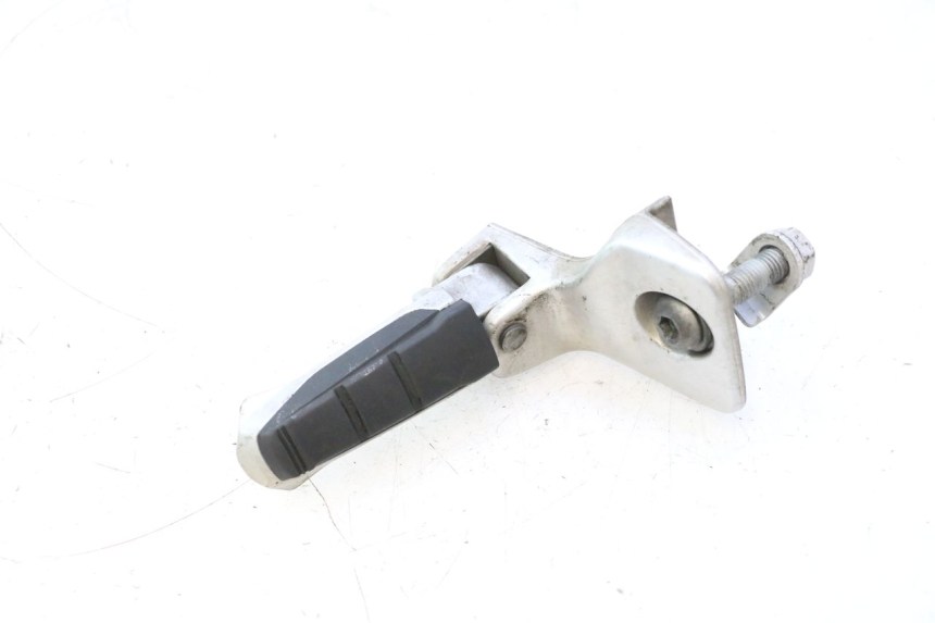 photo de REAR RIGHT FOOTREST BMW C1 125 (2000 - 2003) - Main view