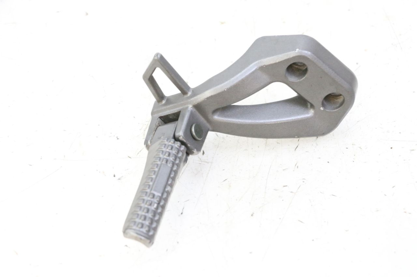 photo de REAR RIGHT FOOTREST ORCAL CAVARO 4T 50 (2019 - 2023) - Component detail