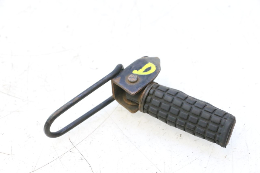 photo de REAR RIGHT FOOTREST HONDA CB TWO FIFTY 250 (1991 - 2002) - Main view
