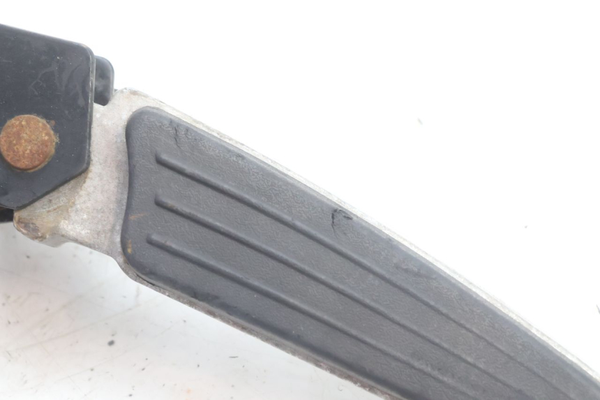 photo de REAR RIGHT FOOTREST PEUGEOT CITYSTAR 2T 50 (2018 - 2021) - Component detail