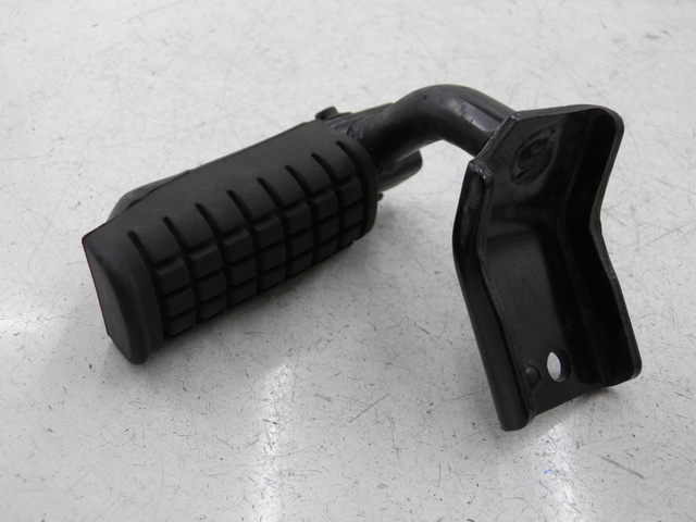 photo de REAR RIGHT FOOTREST DAELIM S2 FI 125 (2008 - 2012) - Component detail