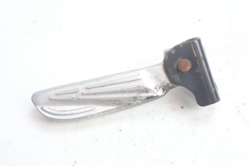 photo de REAR RIGHT FOOTREST SYM FIDDLE 3 III 50 (2014 - 2020) - Main view