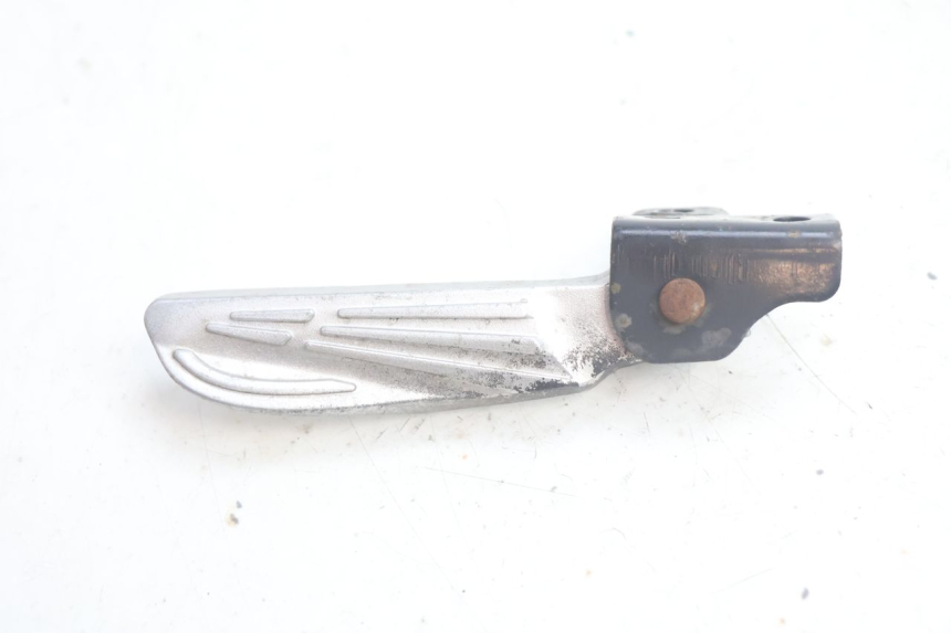 photo de REAR RIGHT FOOTREST SYM FIDDLE 3 III 50 (2014 - 2020) - Component detail