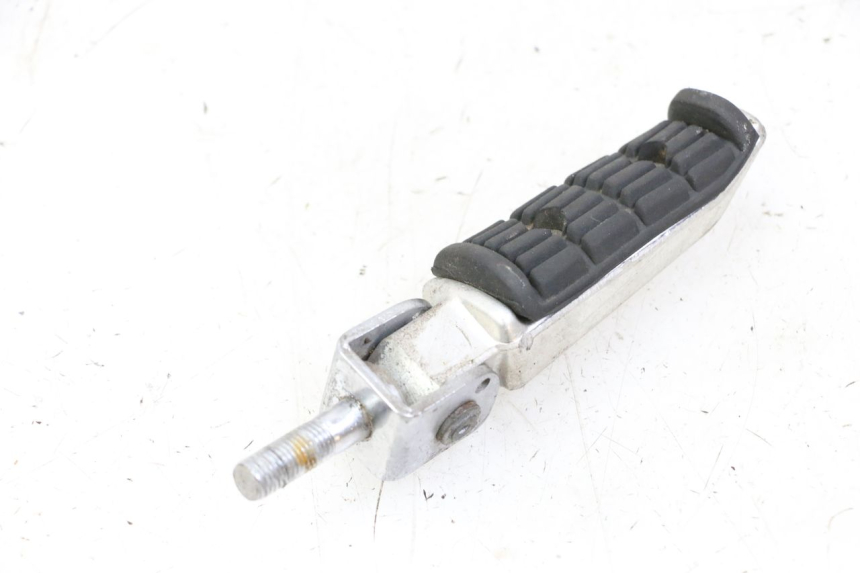 photo de REAR RIGHT FOOTREST YAMAHA FJ 36Y 1100 (1984 - 1985) - Alternative perspective
