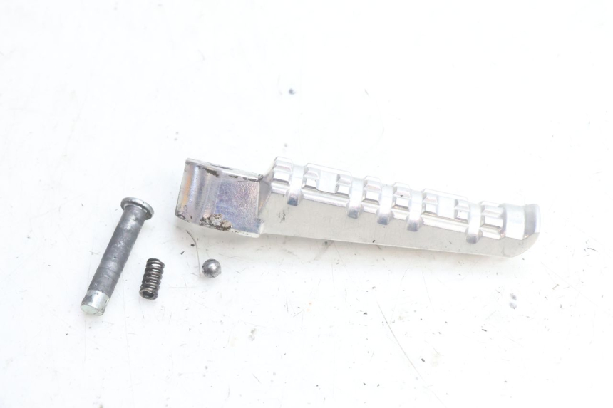 photo de REAR RIGHT FOOTREST YAMAHA FZ8 800 (2010 - 2016) - Main view