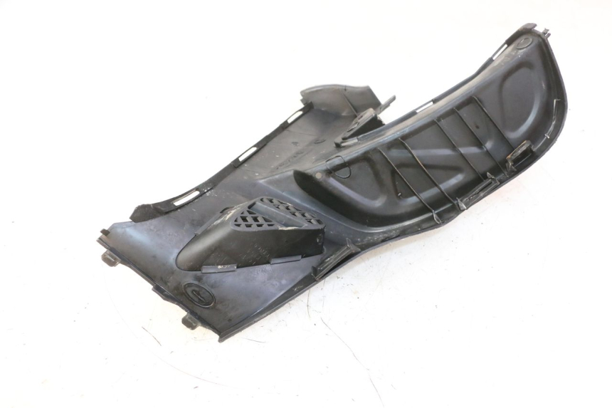 photo de REAR RIGHT FOOTREST KYMCO GRAND DINK 125 (2008 - 2014) - Product overview