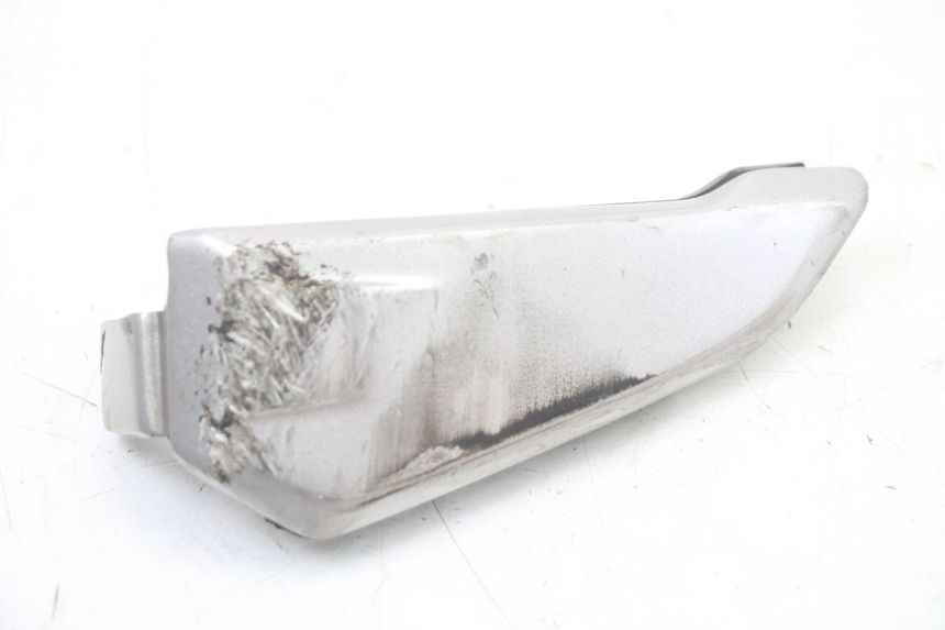 photo de REAR RIGHT FOOTREST HONDA SH i 300 (2015 - 2020) - Zoom on usage condition