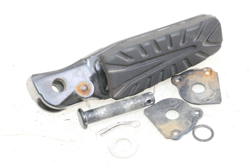 photo de REAR RIGHT FOOTREST HUSQVARNA SVARTPILEN 401 (2018 - 2023) - Main view