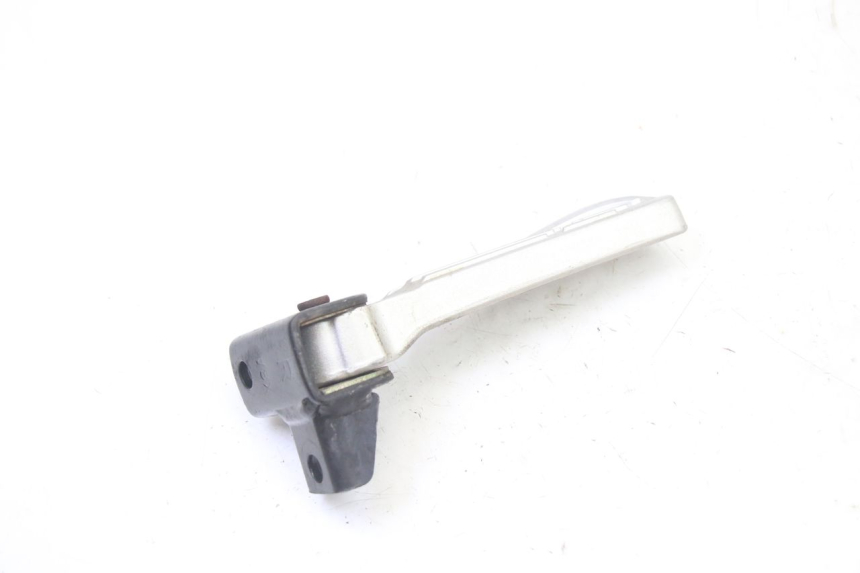 photo de REAR RIGHT FOOTREST SYM JET 14 4T 50 (2018 - 2022) - Zoom on usage condition