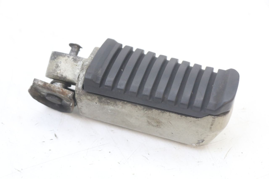 photo de REAR RIGHT FOOTREST KAWASAKI GTR 1000 (1994 - 2004) - Main view