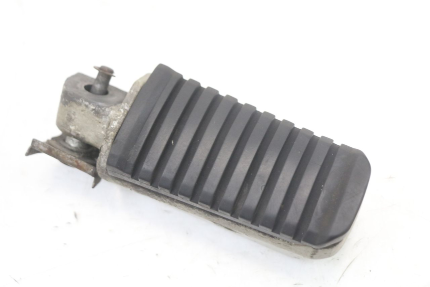 photo de REAR RIGHT FOOTREST KAWASAKI GTR 1000 (1994 - 2004) - Component detail