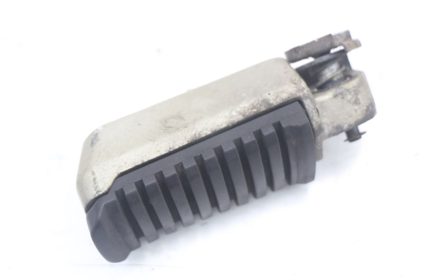 photo de REAR RIGHT FOOTREST KAWASAKI GTR 1000 (1994 - 2004) - Zoom on usage condition