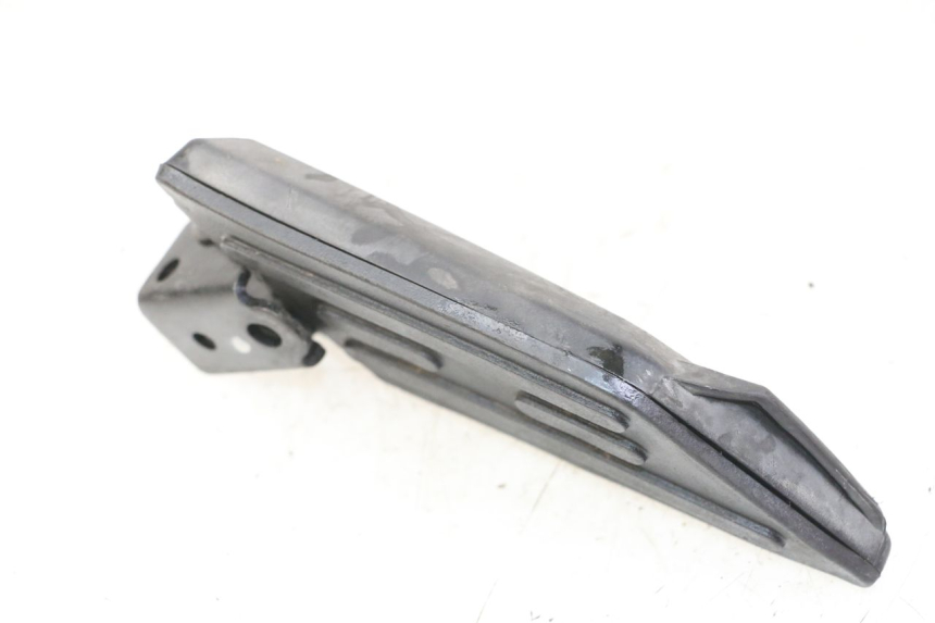 photo de RIGHT REAR FOOTREST PEUGEOT KISBEE 4T 50 (2010 - 2017) - Component detail