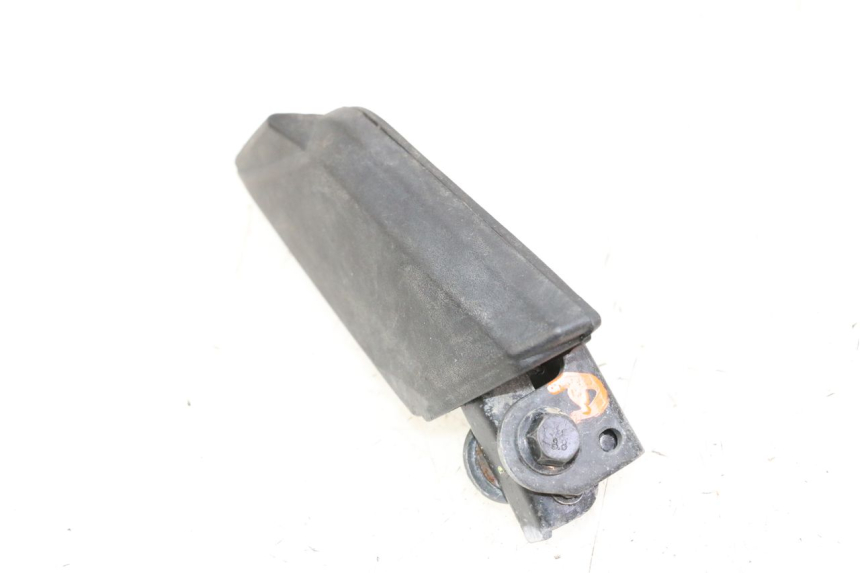 photo de REAR RIGHT FOOTREST PEUGEOT KISBEE 4T 50 (2018 - 2022) - Technical close-up