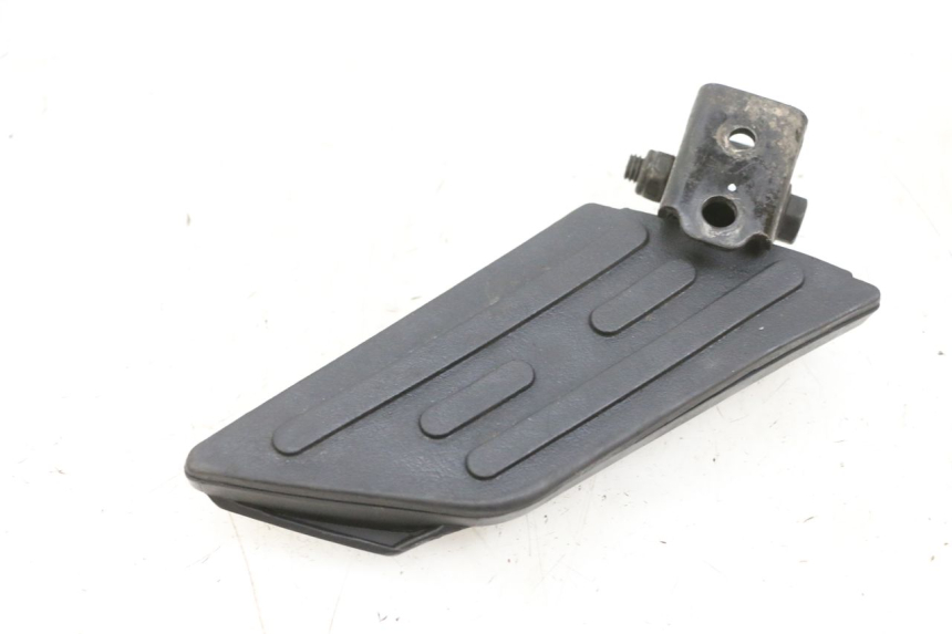 photo de RIGHT REAR FOOTREST PEUGEOT KISBEE 4T 50 (2010 - 2017) - Product overview