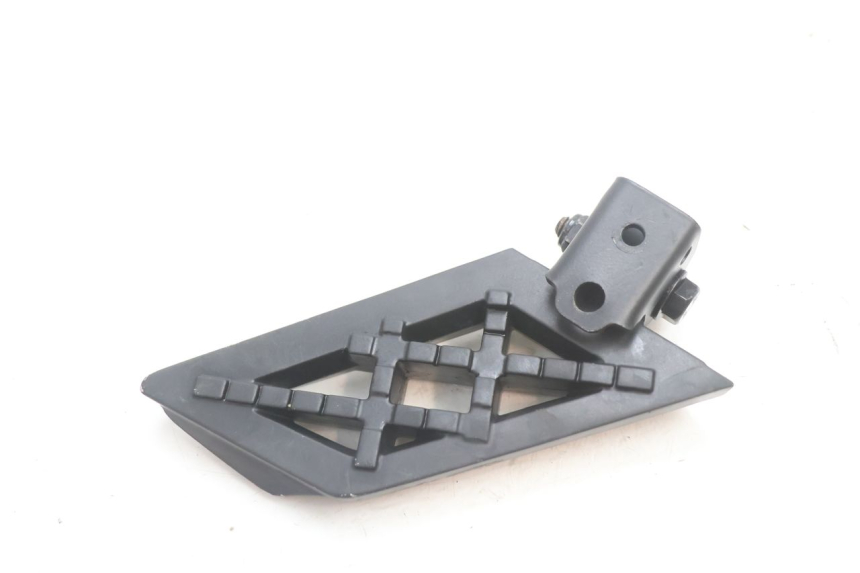 photo de REAR RIGHT FOOTREST PEUGEOT KISBEE 4T 50 (2018 - 2022) - Main view