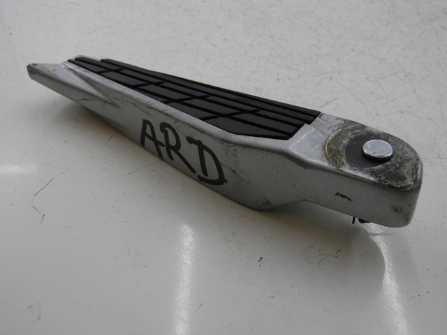 photo de REAR RIGHT FOOTREST KYMCO XCITING RI ABS 500 (2010) - Main view