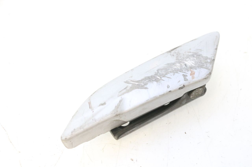 photo de REAR RIGHT FOOTREST PIAGGIO LIBERTY IGET 4T 50 (2015 - 2020) - Fixing points details