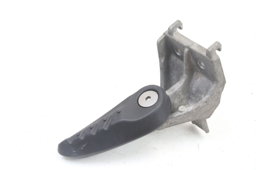 photo de REAR RIGHT FOOTREST MBK OVETTO ONE 2T 50 (2013 - 2017) - Main view