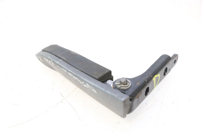 photo de REAR RIGHT FOOTREST PIAGGIO MP3 500 (2016 - 2018) - Main view