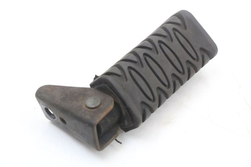 photo de REAR RIGHT FOOTREST ASTOR ORCAL 125 (2015 - 2017) - Technical close-up