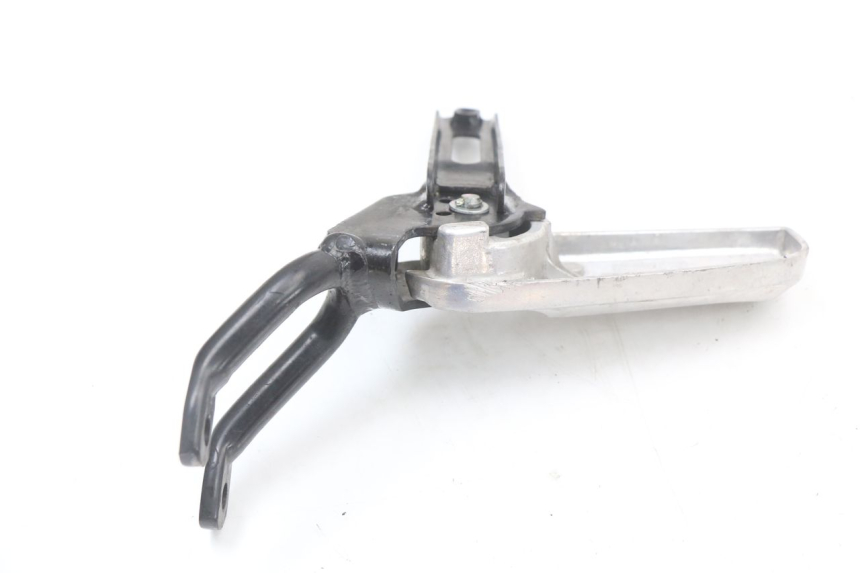 photo de REAR RIGHT FOOTREST HONDA PCX (JF47) 125 (2012 - 2013) - Alternative perspective