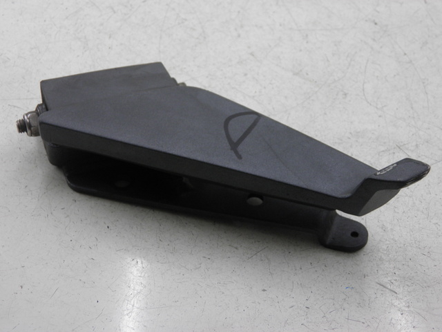 photo de REAR RIGHT FOOTREST PEUGEOT GEOPOLIS 250 (2006 - 2008) - Product overview