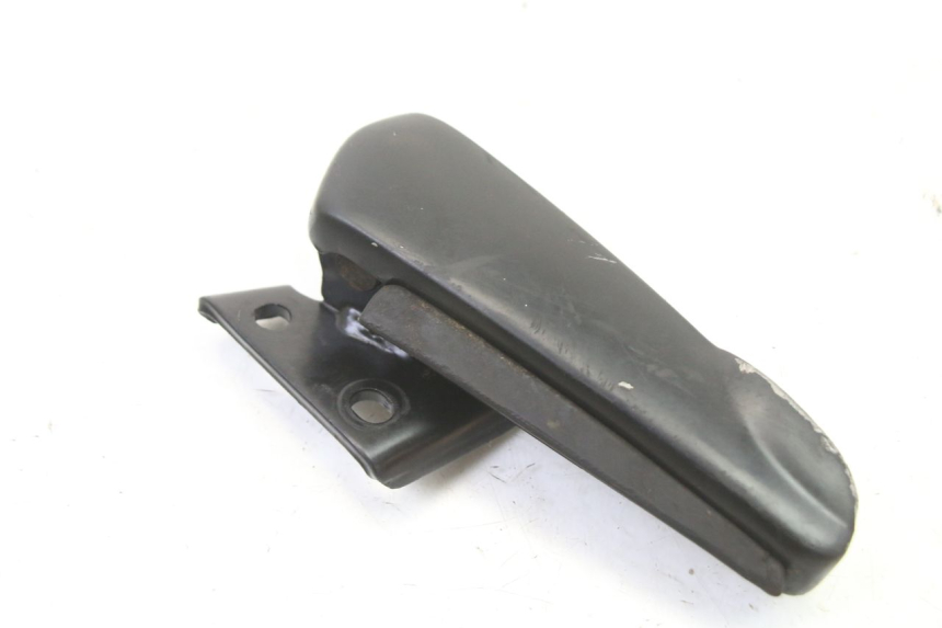 photo de REAR RIGHT FOOTREST GILERA RUNNER SL 50 (2006 - 2009) - Zoom on usage condition