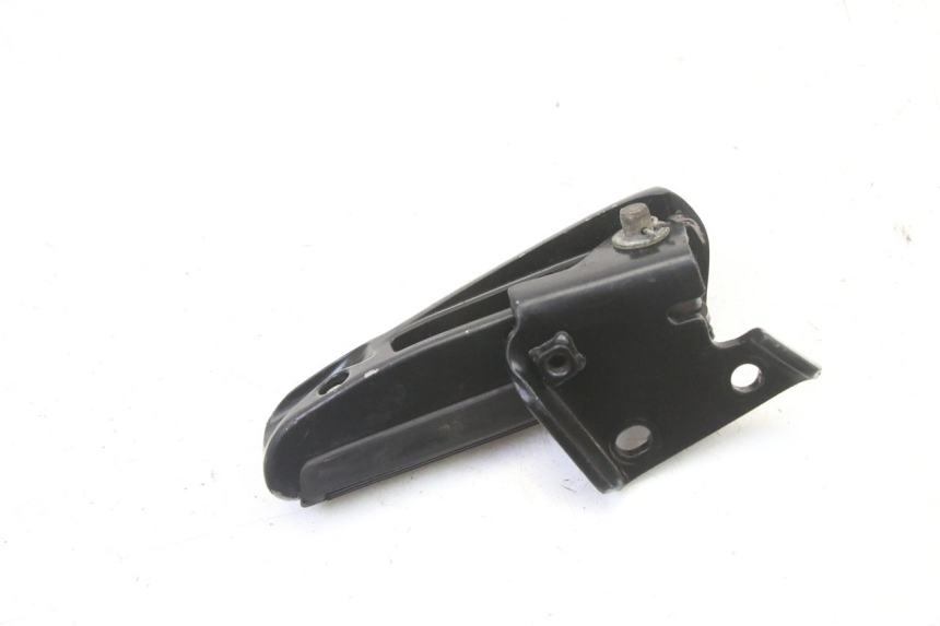 photo de REAR RIGHT FOOTREST GILERA RUNNER SL 50 (2006 - 2009) - Technical close-up