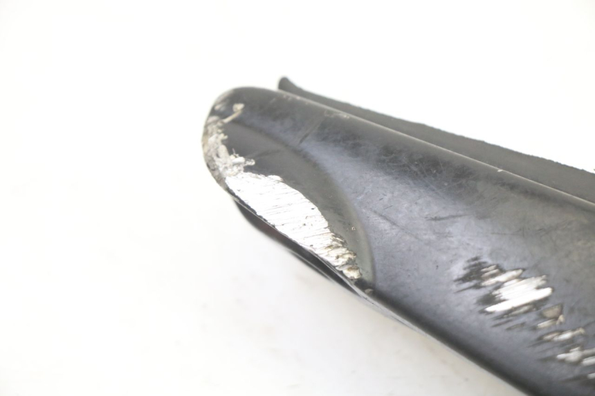 photo de REAR RIGHT FOOTREST GILERA RUNNER SP 50 (2006 - 2008) - Component detail