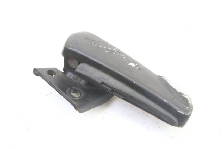 photo de REAR RIGHT FOOTREST GILERA RUNNER SP 50 (2006 - 2008) - Alternative perspective