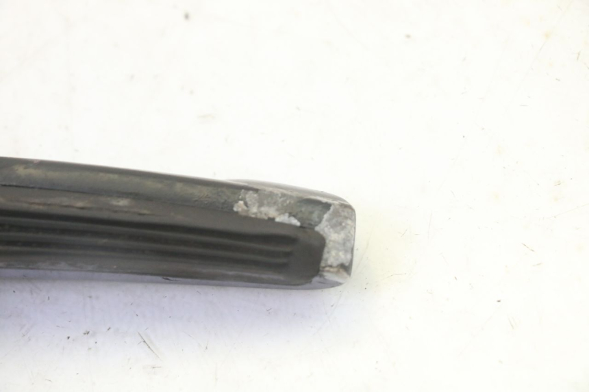 photo de REAR RIGHT FOOTREST GILERA RUNNER SP 50 (2009 - 2017) - Technical close-up