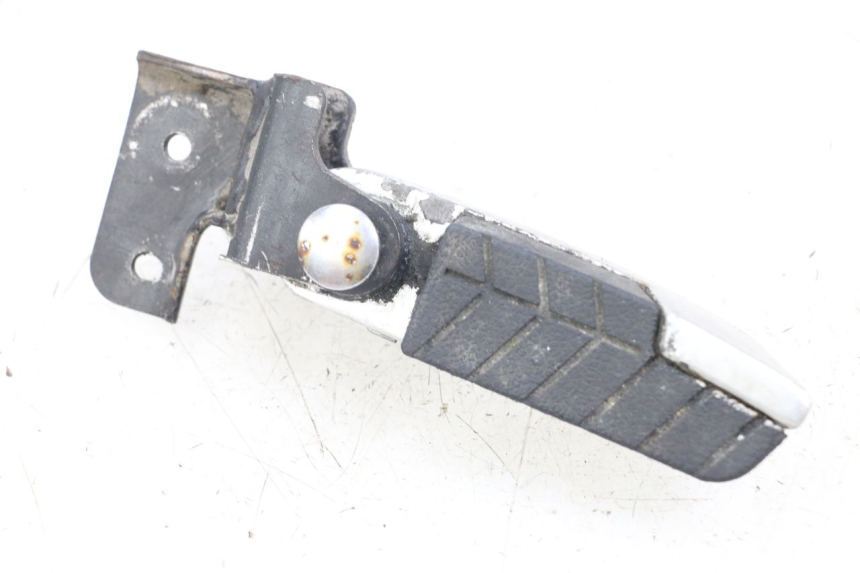 photo de REAR RIGHT FOOTREST DAELIM S3 125 (2010 - 2017) - Main view