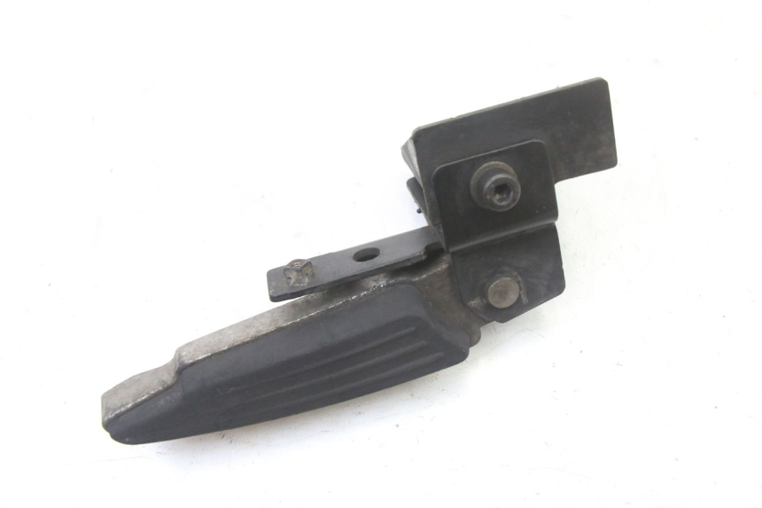 photo de REAR RIGHT FOOTREST PEUGEOT SATELIS 125 (2013 - 2018) - Alternative perspective