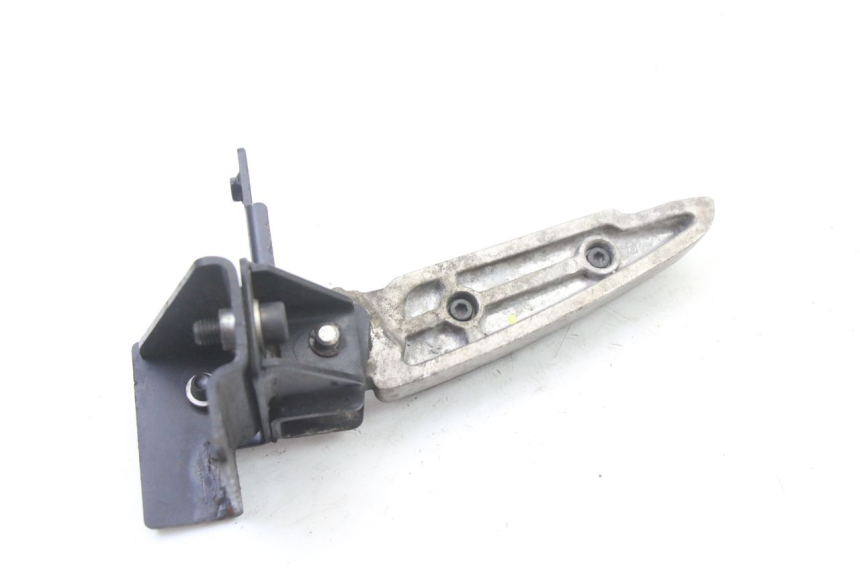 photo de REAR RIGHT FOOTREST PEUGEOT SATELIS 125 (2013 - 2018) - Product overview