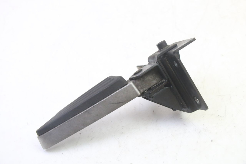 photo de REAR RIGHT FOOTREST PEUGEOT SATELIS 125 (2013 - 2018) - Zoom on usage condition