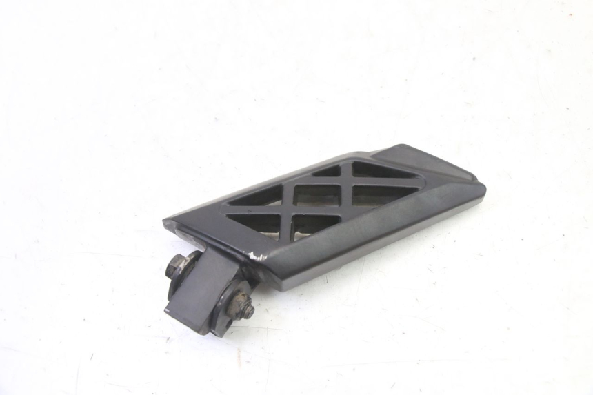 photo de REAR RIGHT FOOTREST PEUGEOT STREETZONE I NAKED 2T 50 (2018 - 2020) - Alternative perspective