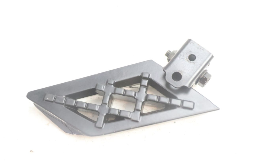 photo de REAR RIGHT FOOTREST PEUGEOT STREETZONE NAKED 2T 50 (2014 - 2018) - Main view