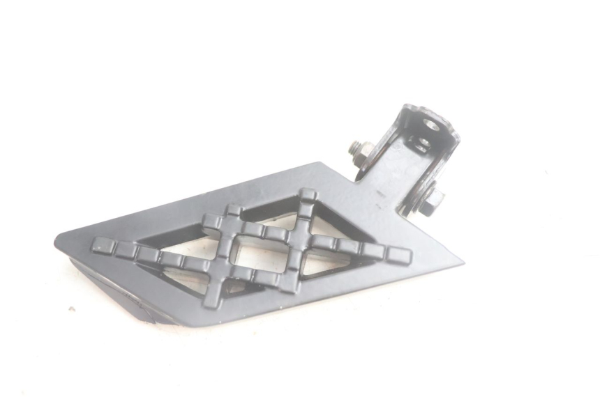photo de REAR RIGHT FOOTREST PEUGEOT STREETZONE NAKED 2T 50 (2014 - 2018) - Component detail