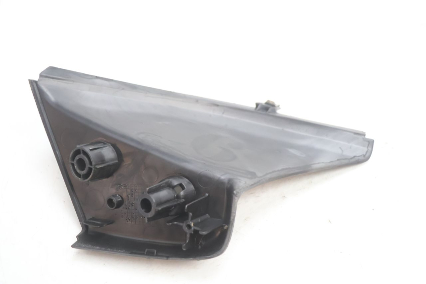 photo de REAR RIGHT FOOTREST MBK STUNT NAKED 50 (2004 - 2018) - Alternative perspective