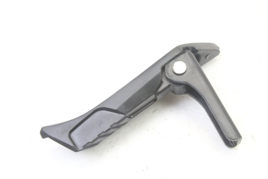 photo de REAR RIGHT FOOTREST APRILIA SXR 50 (2021 - 2023) - Technical close-up