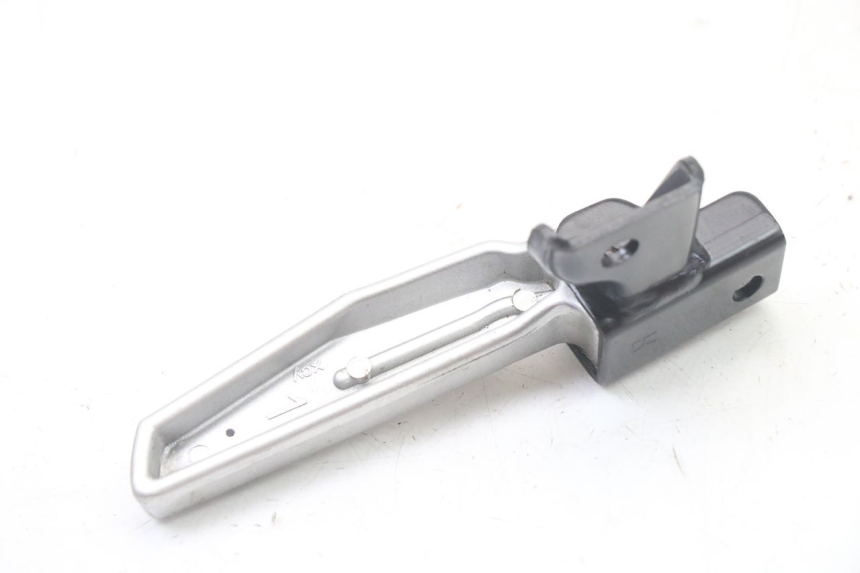 photo de REAR RIGHT FOOTREST PEUGEOT TWEET 4T 50 (2023 - 2025) - Product overview