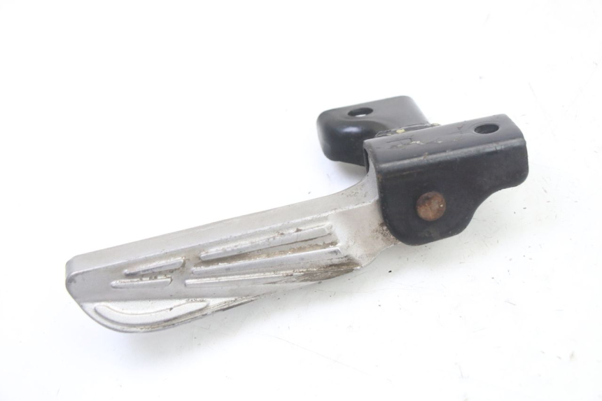 photo de REAR RIGHT FOOTREST PEUGEOT TWEET 4T 50 (2014 - 2019) - Component detail