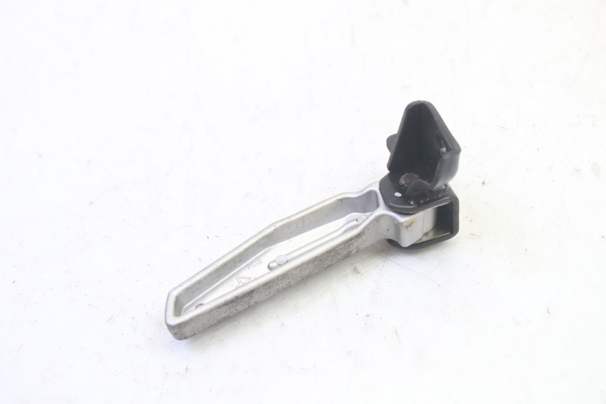 photo de REAR RIGHT FOOTREST PEUGEOT TWEET PRO EFI 4T 50 (2021 - 2022) - Alternative perspective