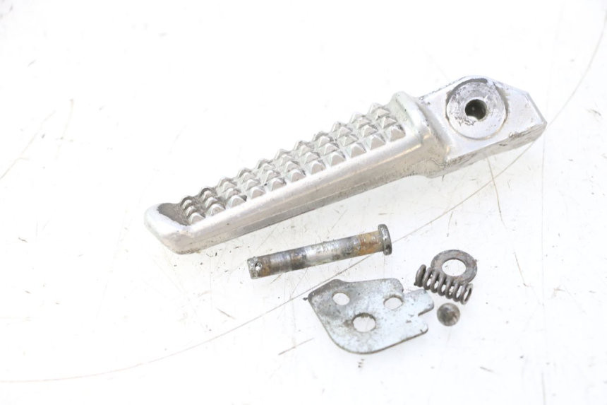 photo de REAR RIGHT FOOTREST HONDA VFR FI RC46 800 (1998 - 2001) - Main view