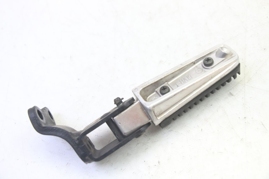 photo de REAR RIGHT FOOTREST YAMAHA X-MAX XMAX 250 (2006 - 2009) - Technical close-up