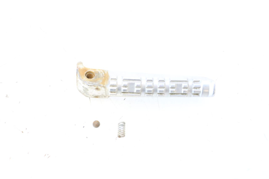 photo de REAR RIGHT FOOTREST YAMAHA X-MAX XMAX 125 (2010 - 2013) - Main view