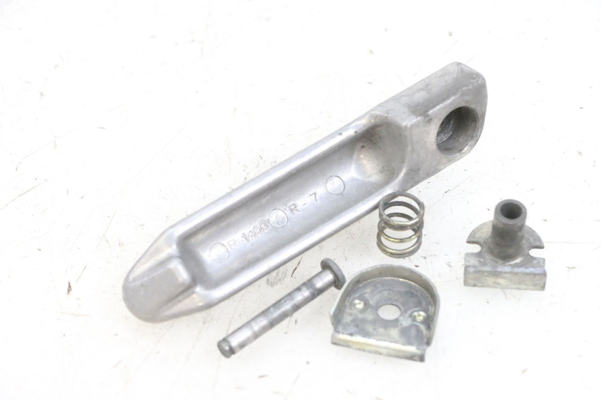 photo de REAR RIGHT FOOTREST KAWASAKI ZR 7 750 (1999 - 2004) - Component detail