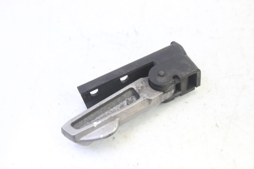 photo de REAR LEFT FOOTREST QUADRO 4 4D 350 (2015 - 2018) - Technical close-up