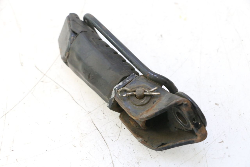 photo de REAR LEFT FOOTREST HONDA CB TWO FIFTY 250 (1991 - 2002) - Alternative perspective